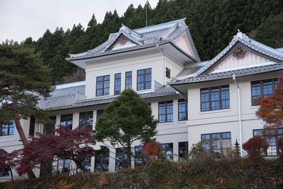 Ashikaga Gakko Autumn Foliage