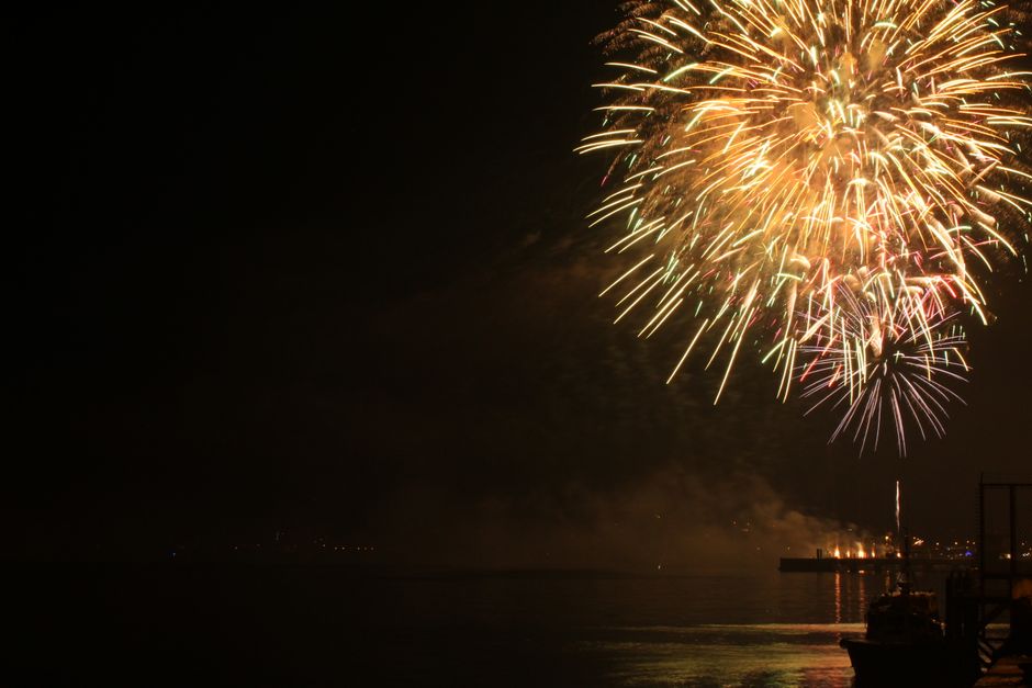 Beppu Hatto Onsen Fireworks Festival