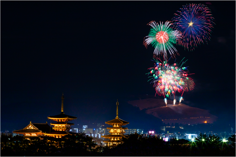 善通寺市花火大会 (Zentsuji City Fireworks Festival)
